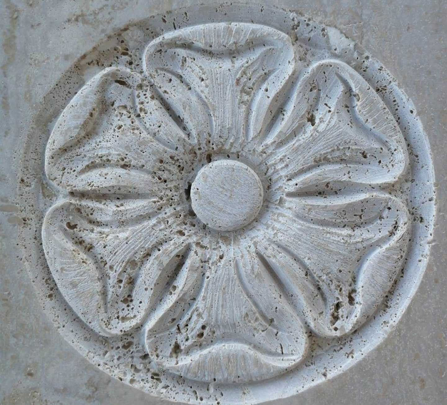 Inlays And Engravings – Writing And Details Processing