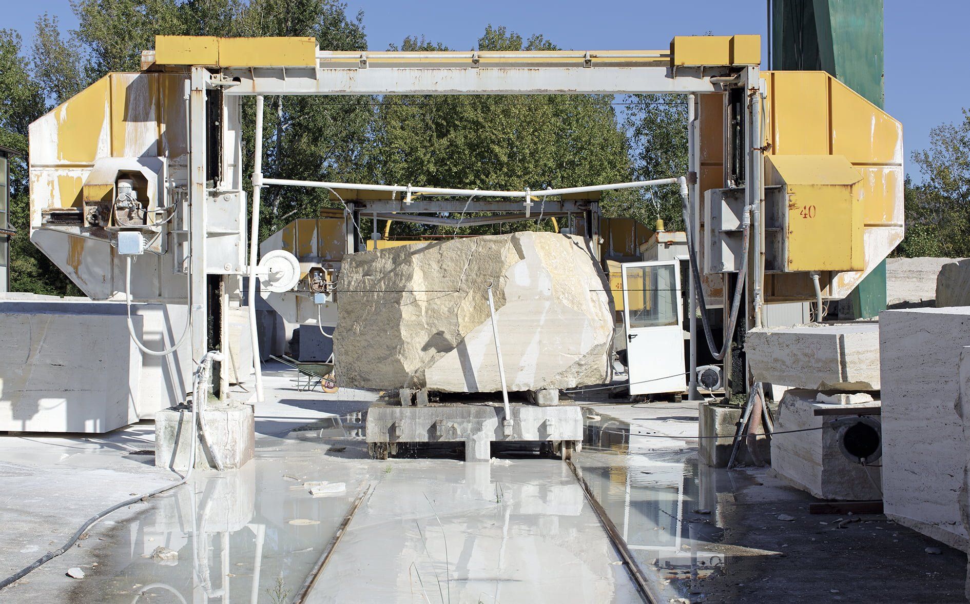 Roman Travertine block squaring