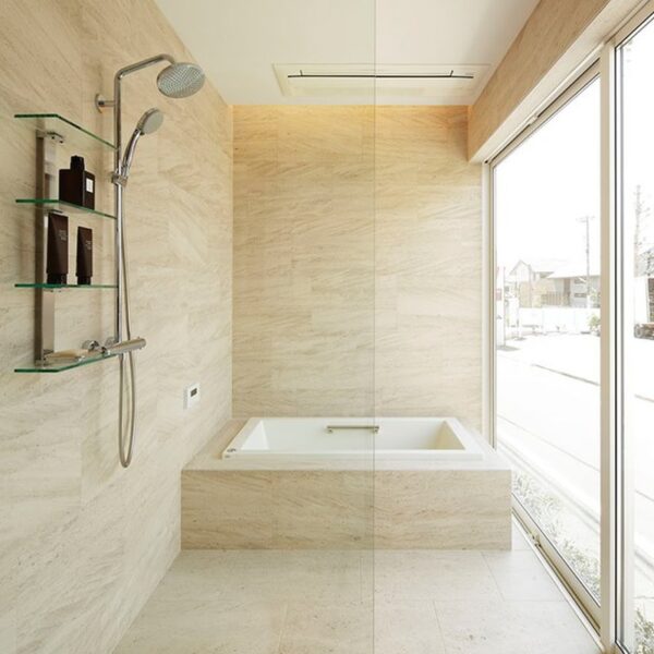 Bath Tubs & Showers