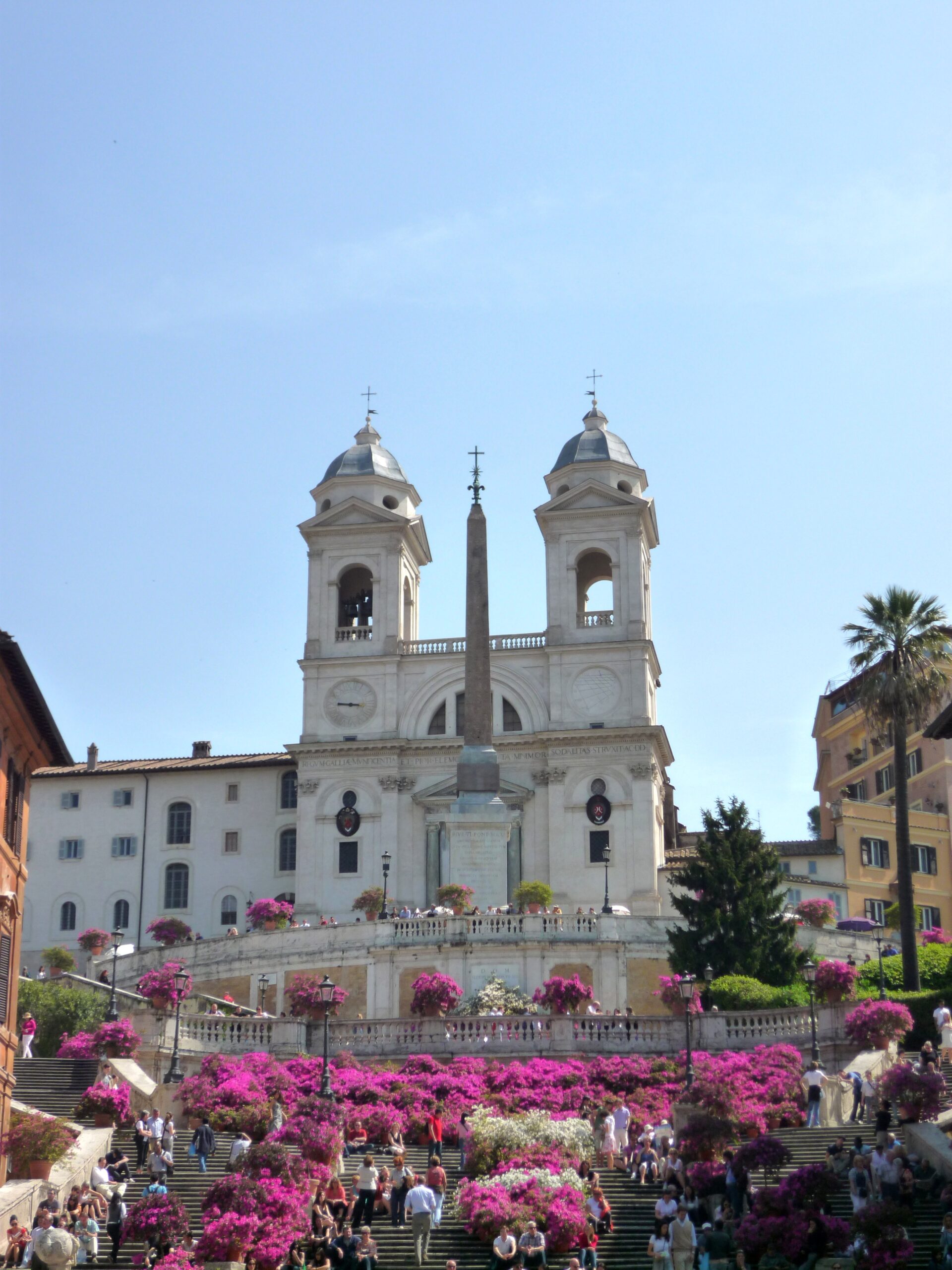 piazza di spagna fiori travertino