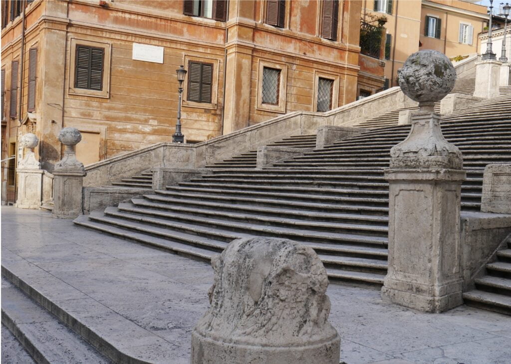 travertino piazza di spagna